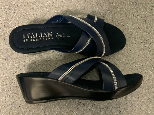 Italian Shoemakers Womens Crystal Crossover sandals 8 Navy New