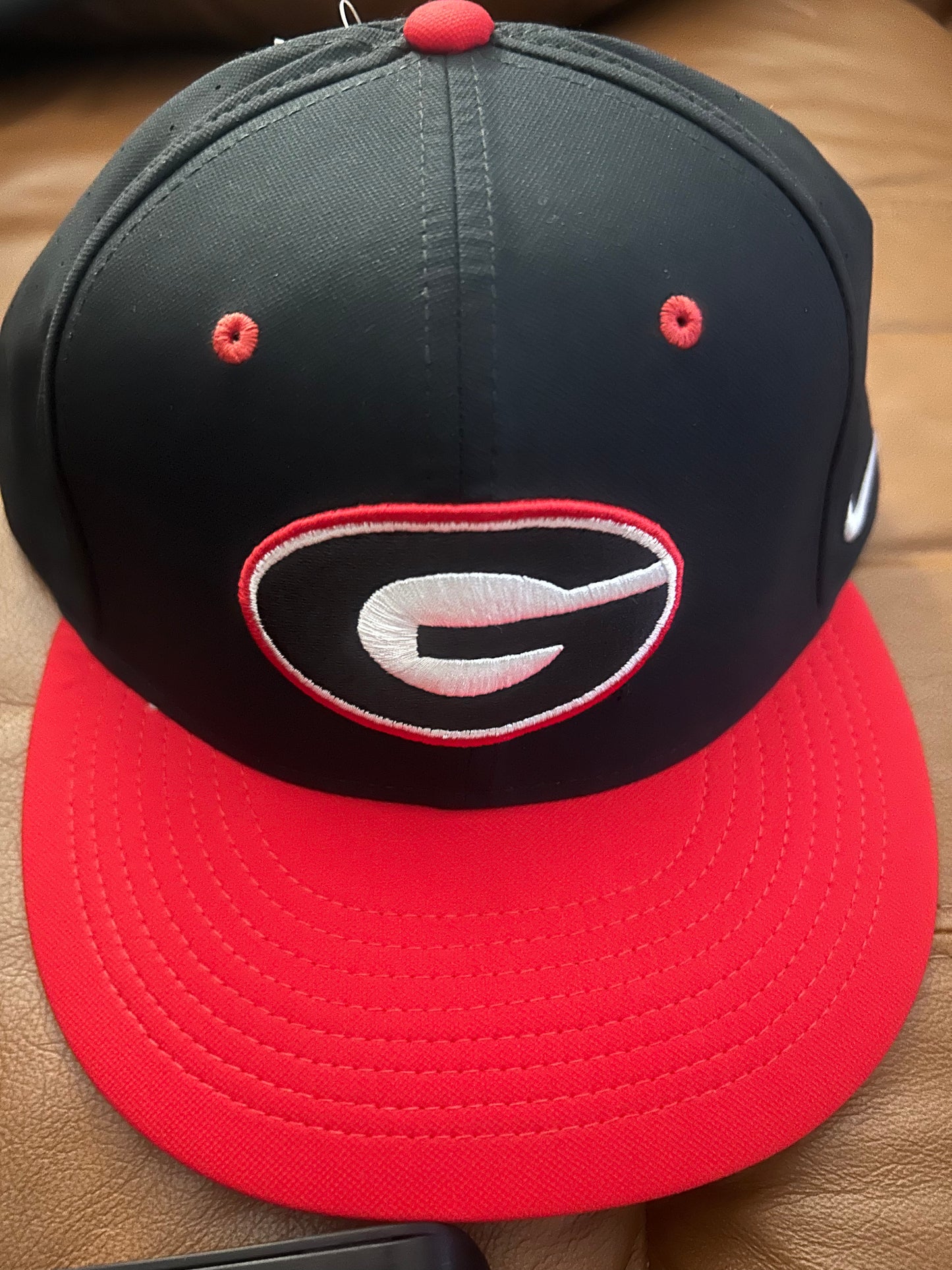 Nike dri-fit Georgia Bulldogs Fitted on field Baseball Cap Black 7 3/8 New $50