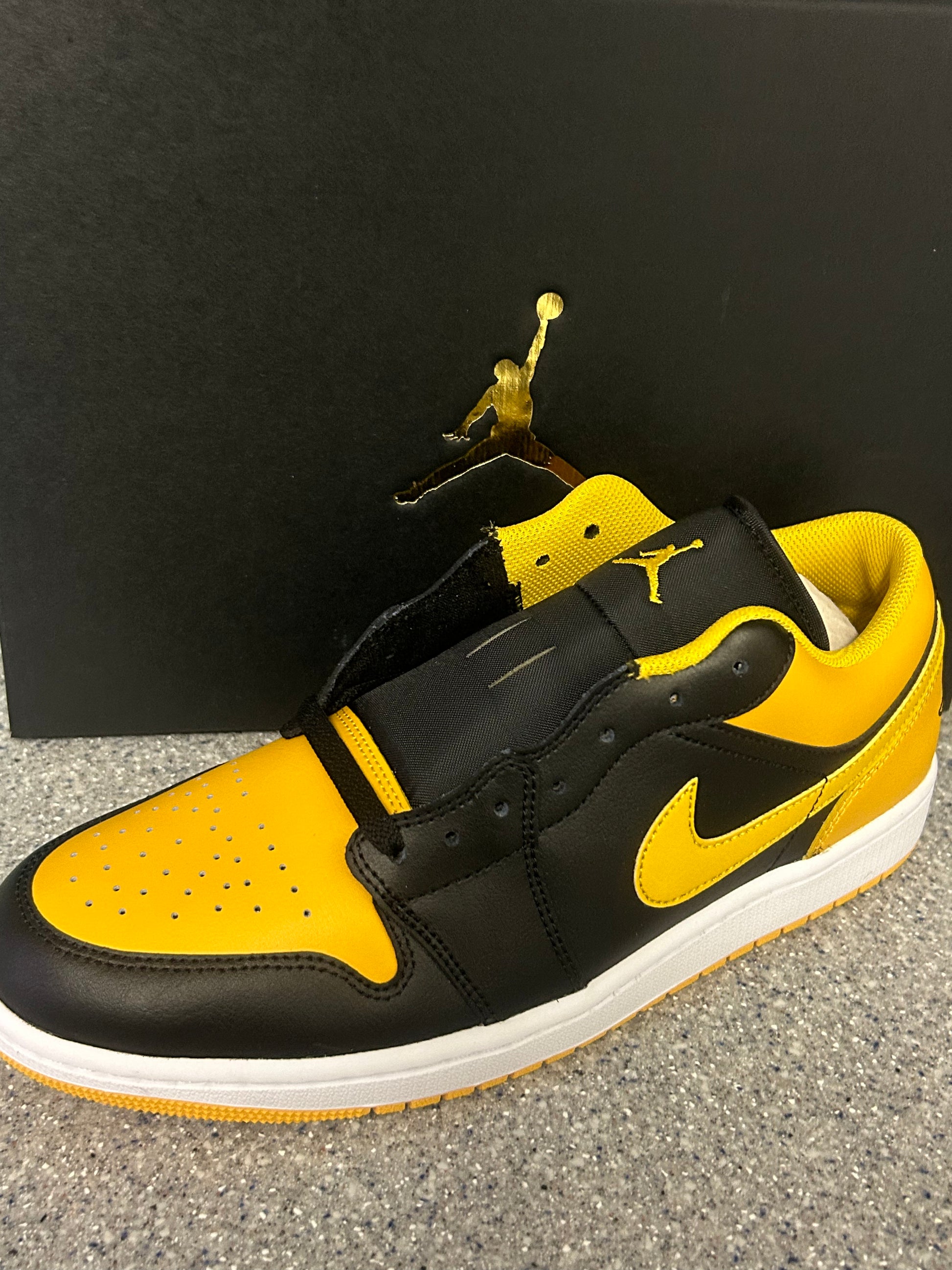 Jordan 1 yellow low hotsell